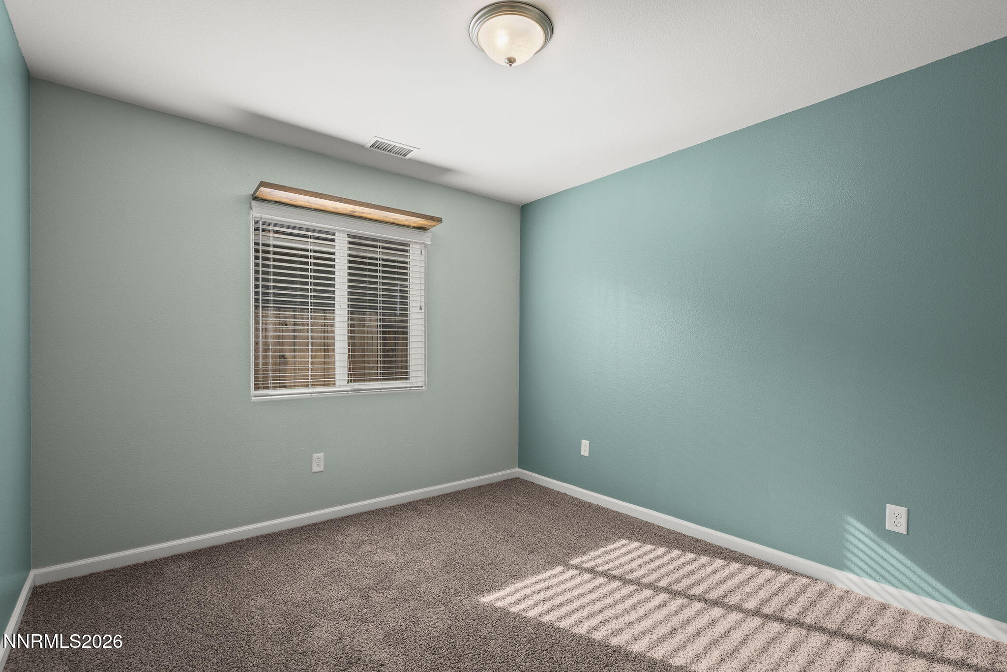 7709 Sandy Valley Drive Reno, NV 89506 - Photo 25 of 35 20-web-or-mls-_DSC0071