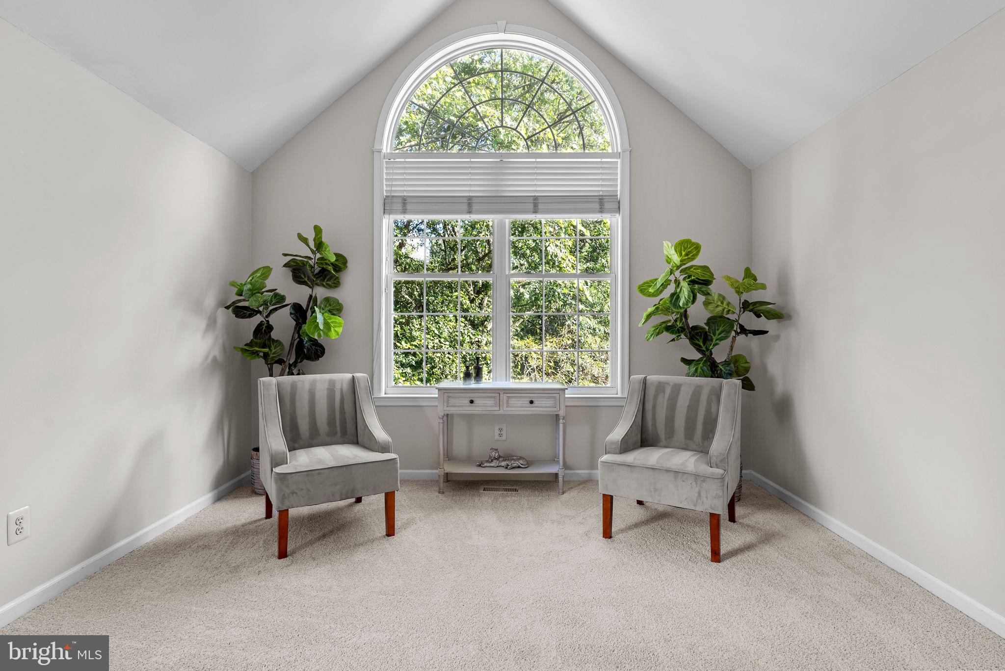 255 Worthington Mill Road Richboro, PA 18954 - Photo 28 of 62 Sitting Area