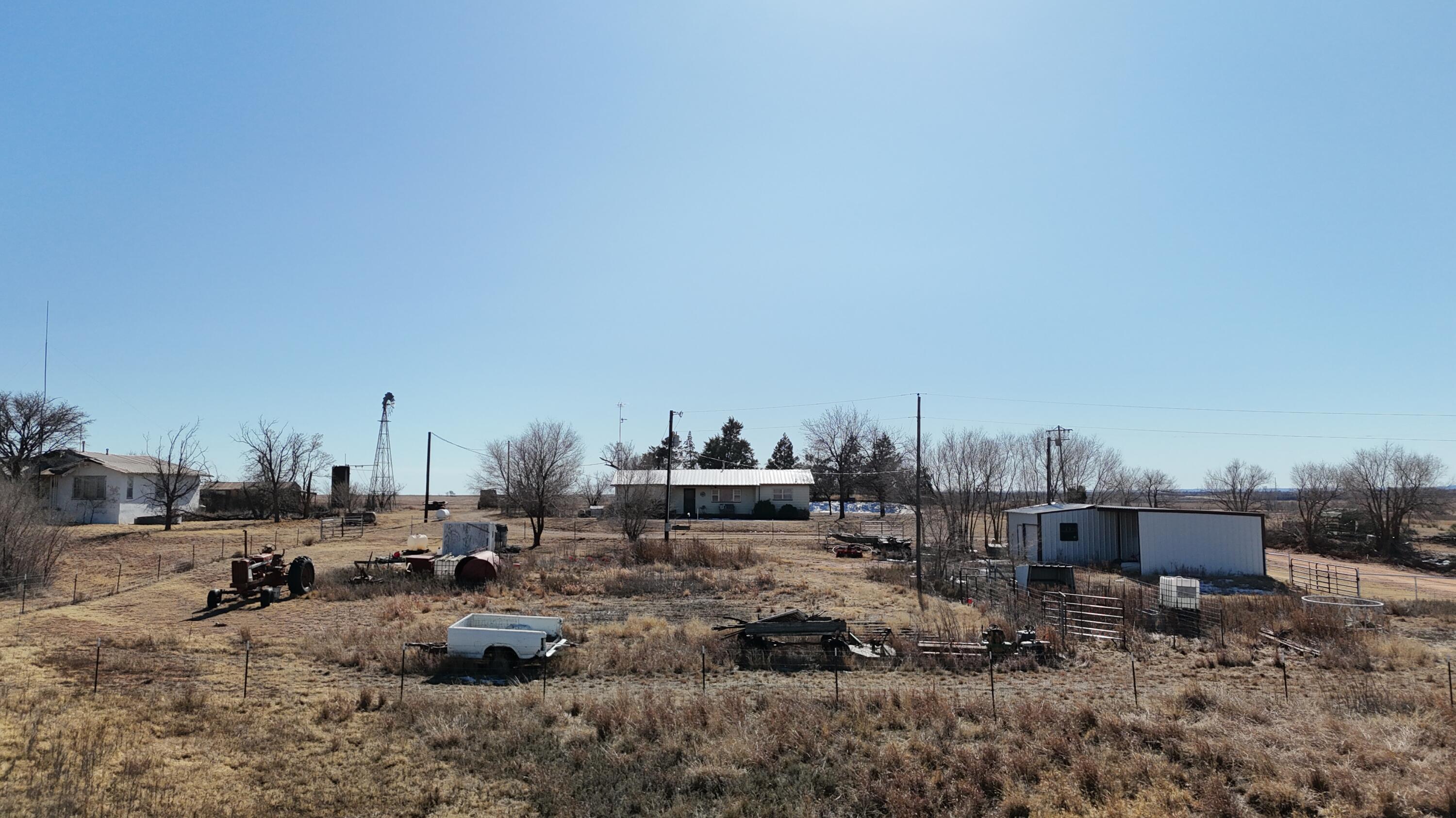 488 Co Road 4 Turkey, TX 79261 - Photo 6 of 29 a view of a backyard with sitting area
