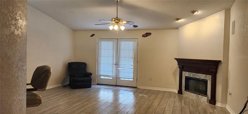 8404 Barrett Place Tampa, FL 33617 - Photo 15 of 28