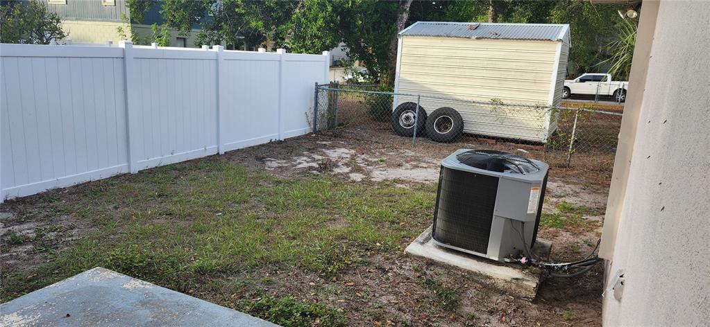 8404 Barrett Place Tampa, FL 33617 - Photo 23 of 28