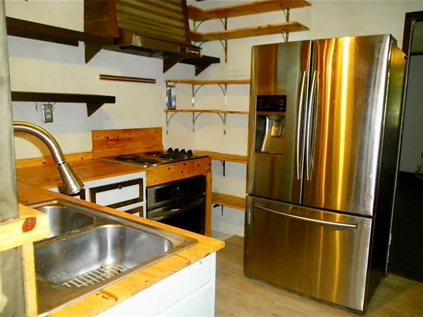 $1,300 | 8707 Private Road 7355, Wolfforth, TX 79382
