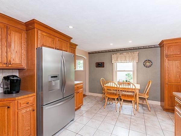 38 Virginia Road Needham, MA 02494 - Photo 5 of 27