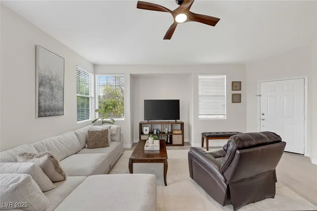 $2,900 | 1704 Queen Victoria Street, Unit 203, Las Vegas, NV 89144