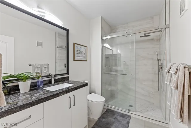 $2,900 | 1704 Queen Victoria Street, Unit 203, Las Vegas, NV 89144