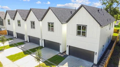 $399,900 | 311 Marcella Street, Unit B, Houston, TX 77091