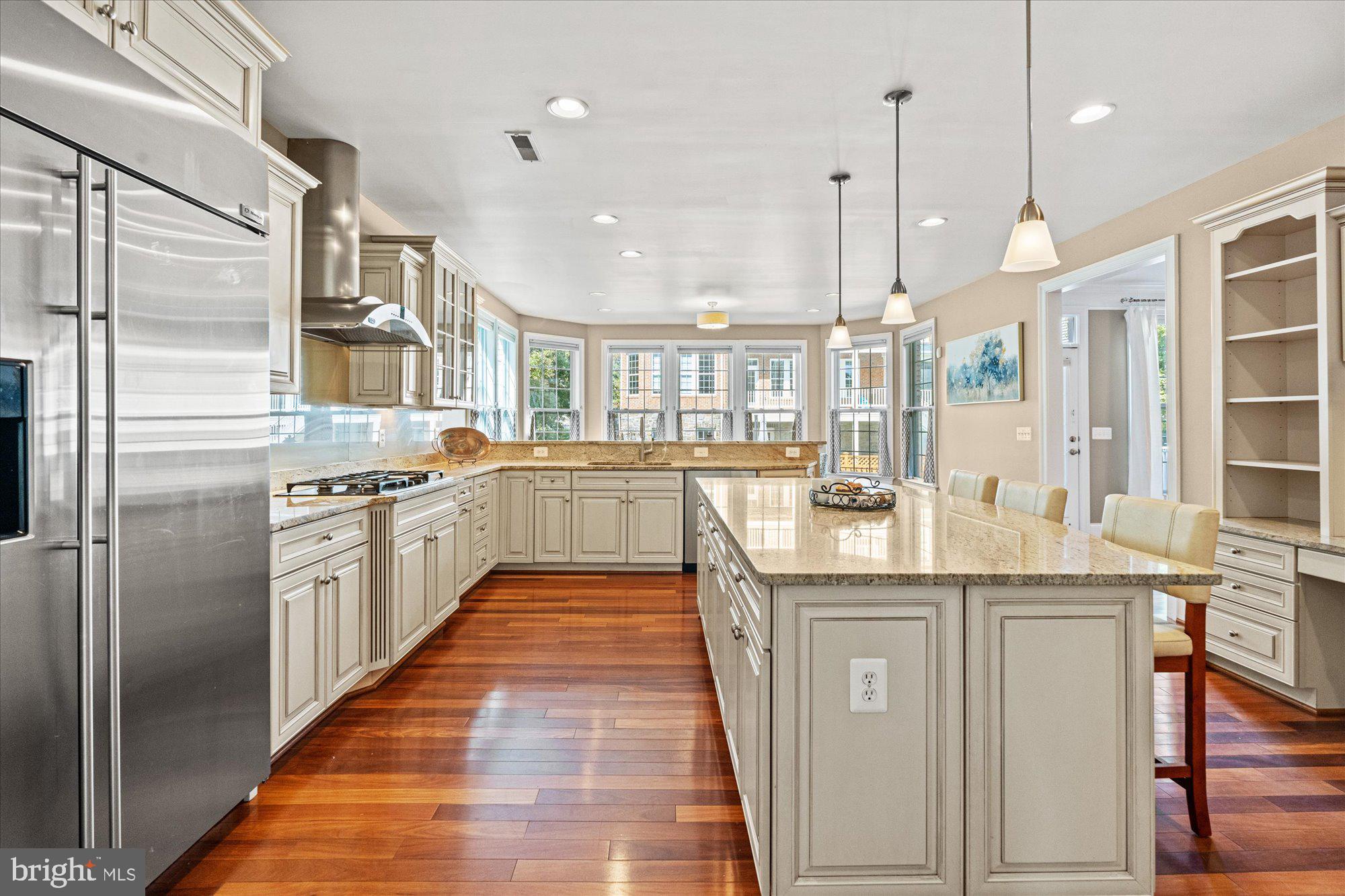 9300 Castle Hill Road Springfield, VA 22153 - Photo 16 of 60 Kitchen