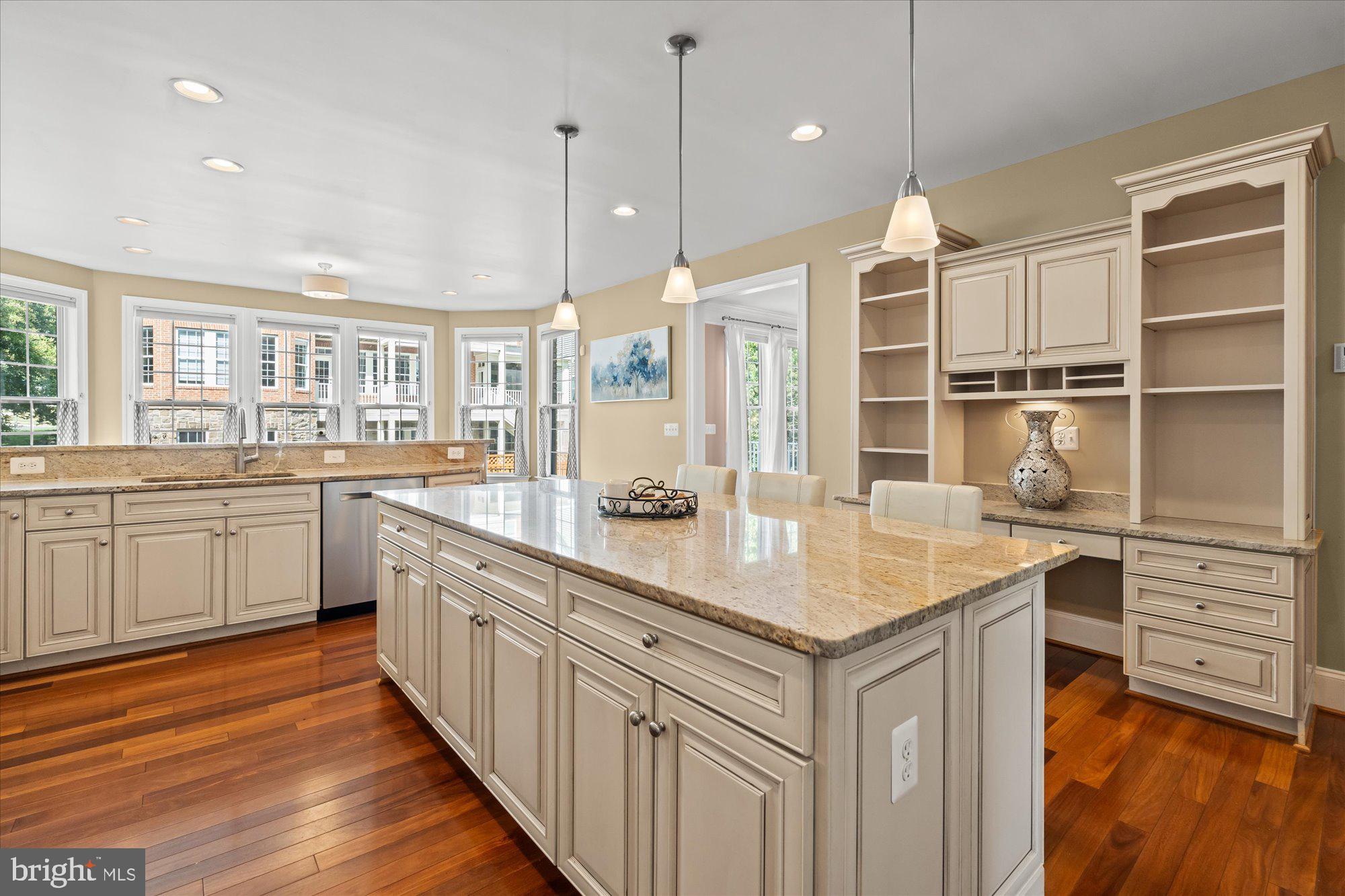 9300 Castle Hill Road Springfield, VA 22153 - Photo 17 of 60 Kitchen