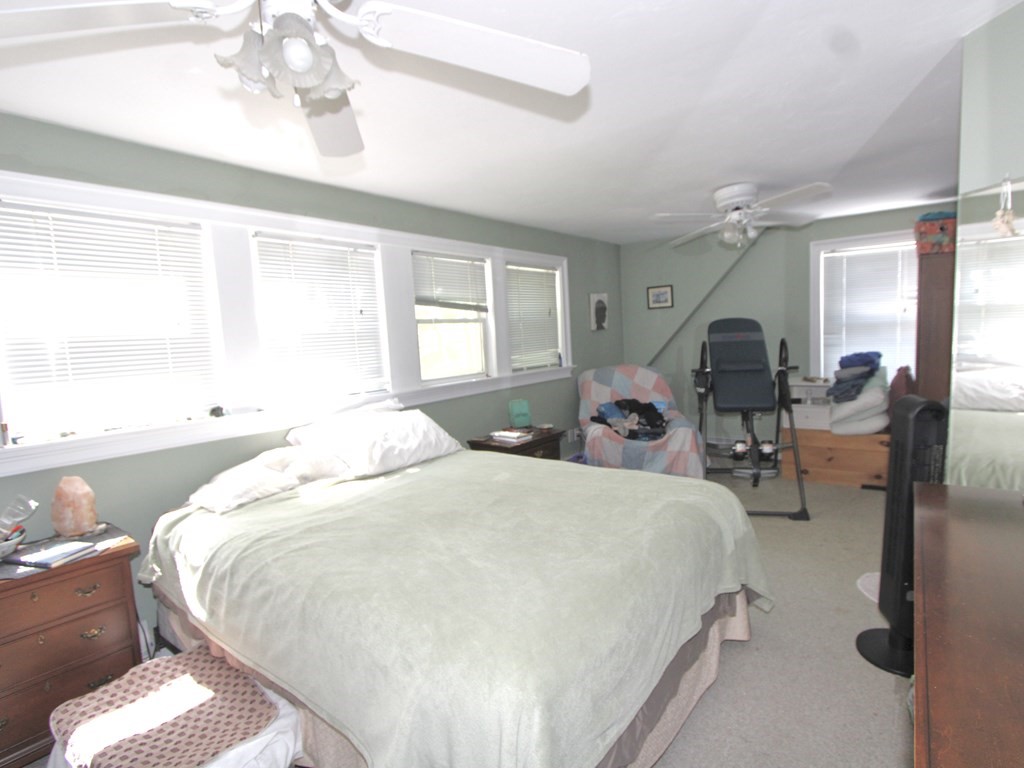 29-31 Rockrimmon Road Worcester, MA 01602 - Photo 6 of 18 Gallery Image 6