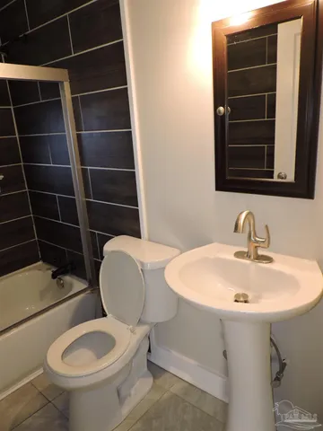 $1,595 | 916 East Hatton Street, Pensacola, FL 32503