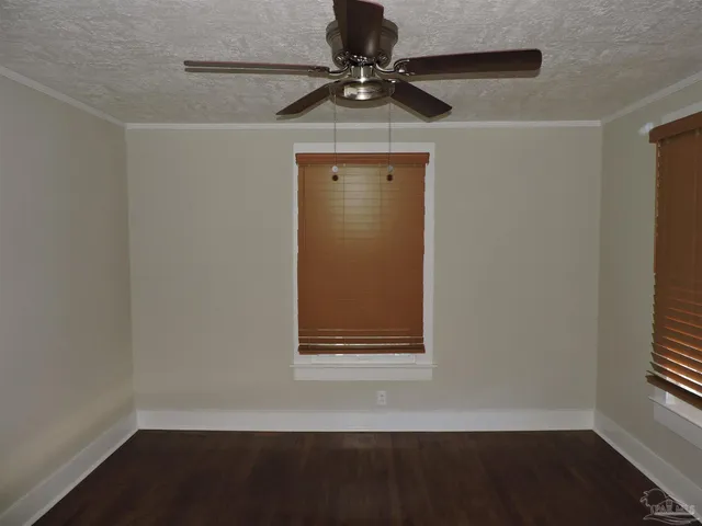 $1,595 | 916 East Hatton Street, Pensacola, FL 32503