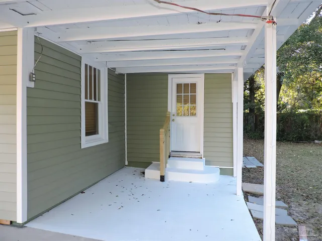 $1,595 | 916 East Hatton Street, Pensacola, FL 32503