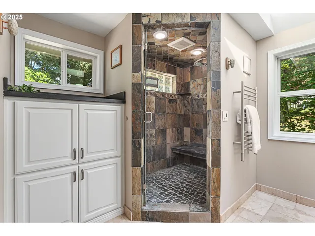 $799,000 | 19119 Northeast 204th Avenue, Brush Prairie, WA 98606