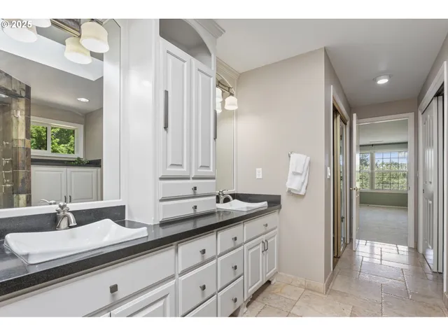 $799,000 | 19119 Northeast 204th Avenue, Brush Prairie, WA 98606