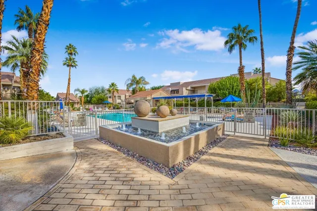 $295,000 | 222 North Calle El Segundo, Unit 529, Palm Springs, CA 92262