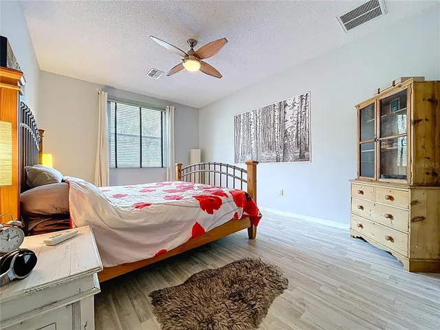 $630,000 | 5123 Shorewood Drive, Dade City, FL 33523