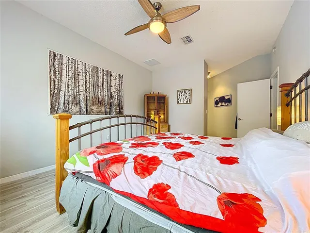 $630,000 | 5123 Shorewood Drive, Dade City, FL 33523