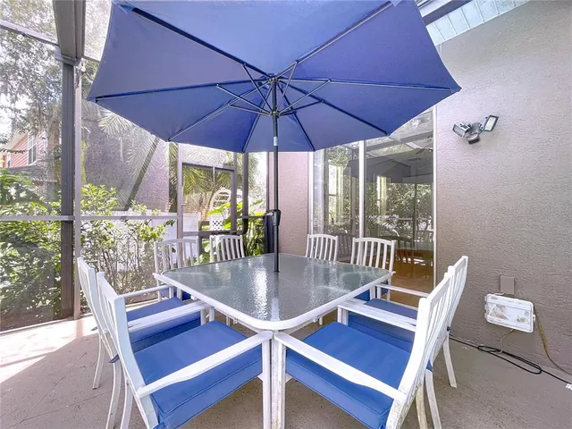 $630,000 | 5123 Shorewood Drive, Dade City, FL 33523