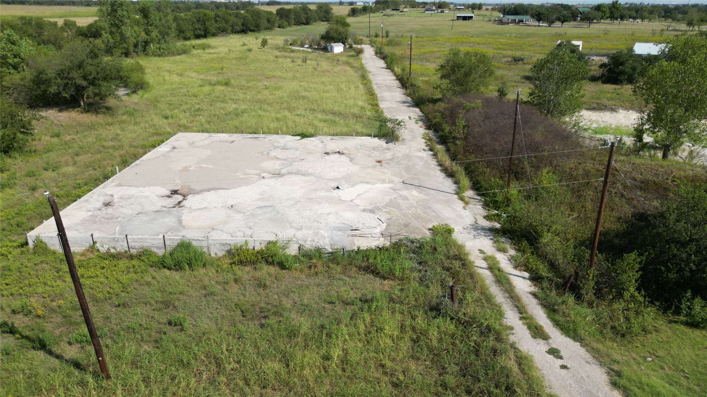 1012 East Fm 93 Road Temple, TX 76502 - Photo 36 of 40