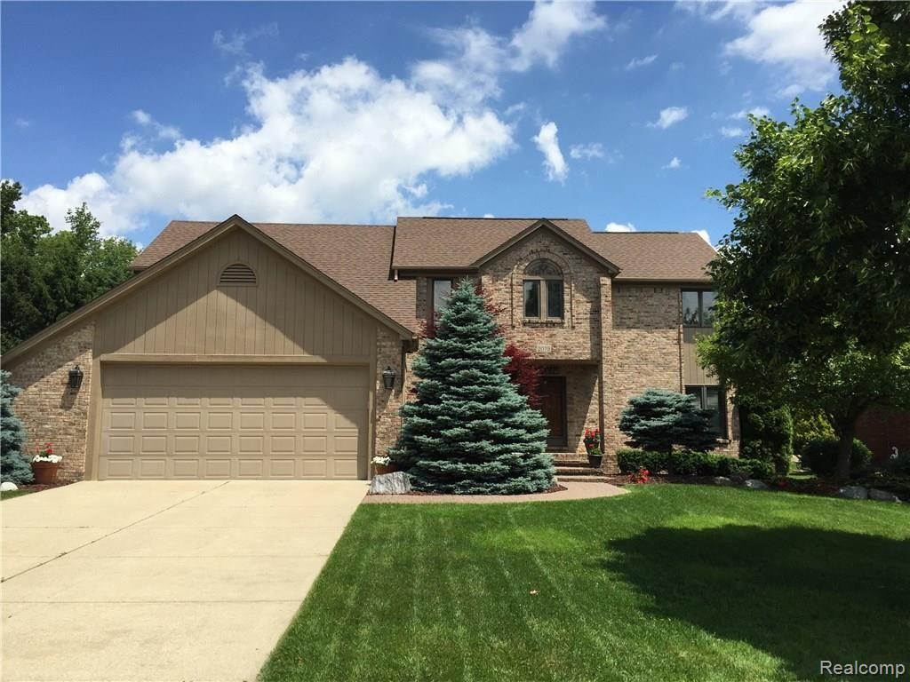 2070 Reagan Drive Rochester, MI 48309 - Photo 1 of 17 1.JPG