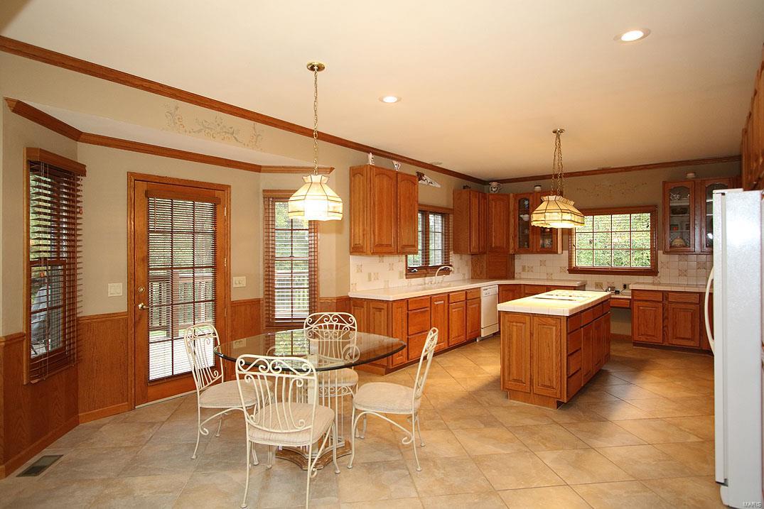 6536 Timber Ridge Godfrey, IL 62035 - Photo 18 of 33 Gallery Image 18