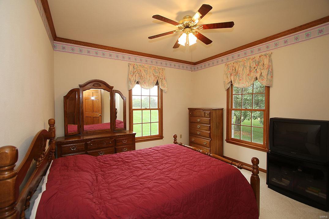 6536 Timber Ridge Godfrey, IL 62035 - Photo 22 of 33 Gallery Image 22