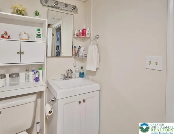 $329,000 | 1216 Dogwood Lane, Bushkill, PA 18324