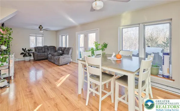 $329,000 | 1216 Dogwood Lane, Bushkill, PA 18324