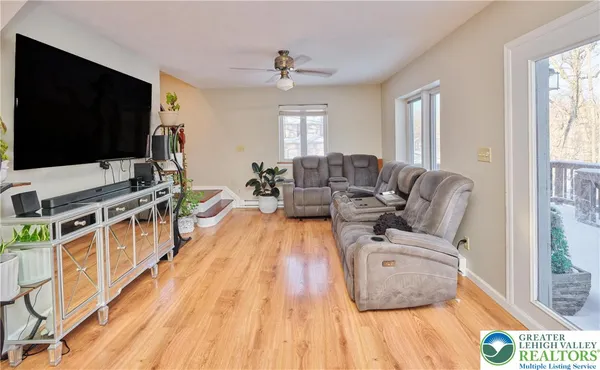 $329,000 | 1216 Dogwood Lane, Bushkill, PA 18324