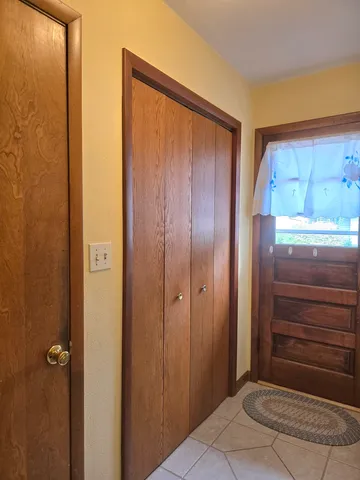 a view of bathroom with shower