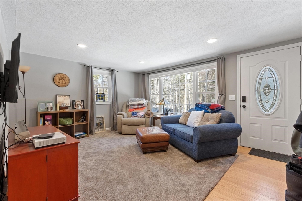 336 Otter River Road Templeton, MA 01468 - Photo 13 of 37