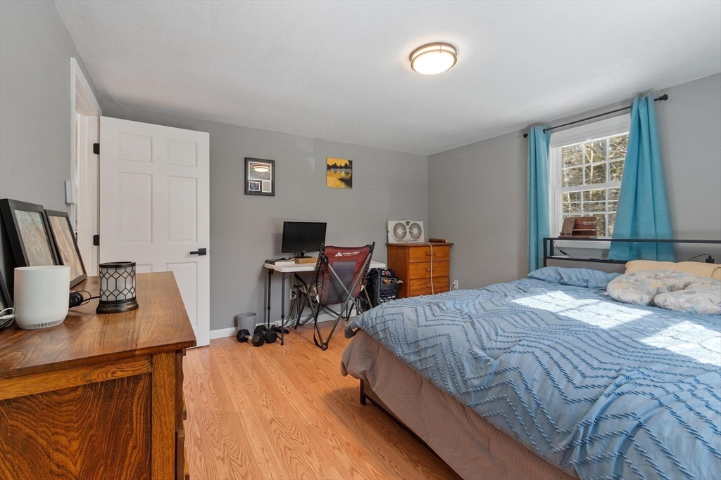 336 Otter River Road Templeton, MA 01468 - Photo 18 of 37