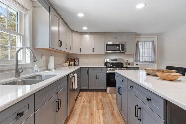 $399,900 | 336 Otter River Road, Templeton, MA 01468