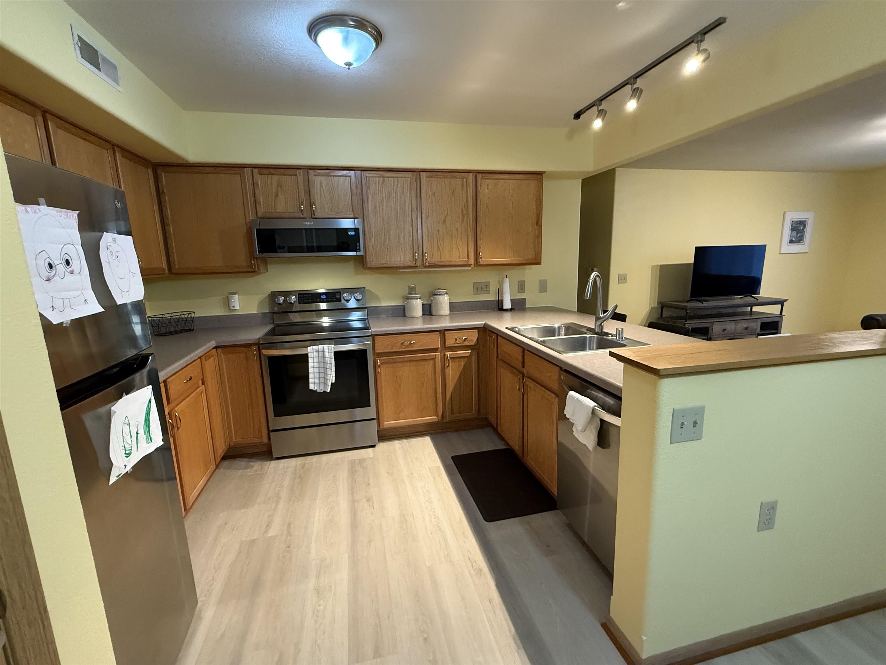 5332 Congress Avenue, Unit 4 Madison, WI 53718 - Photo 10 of 29