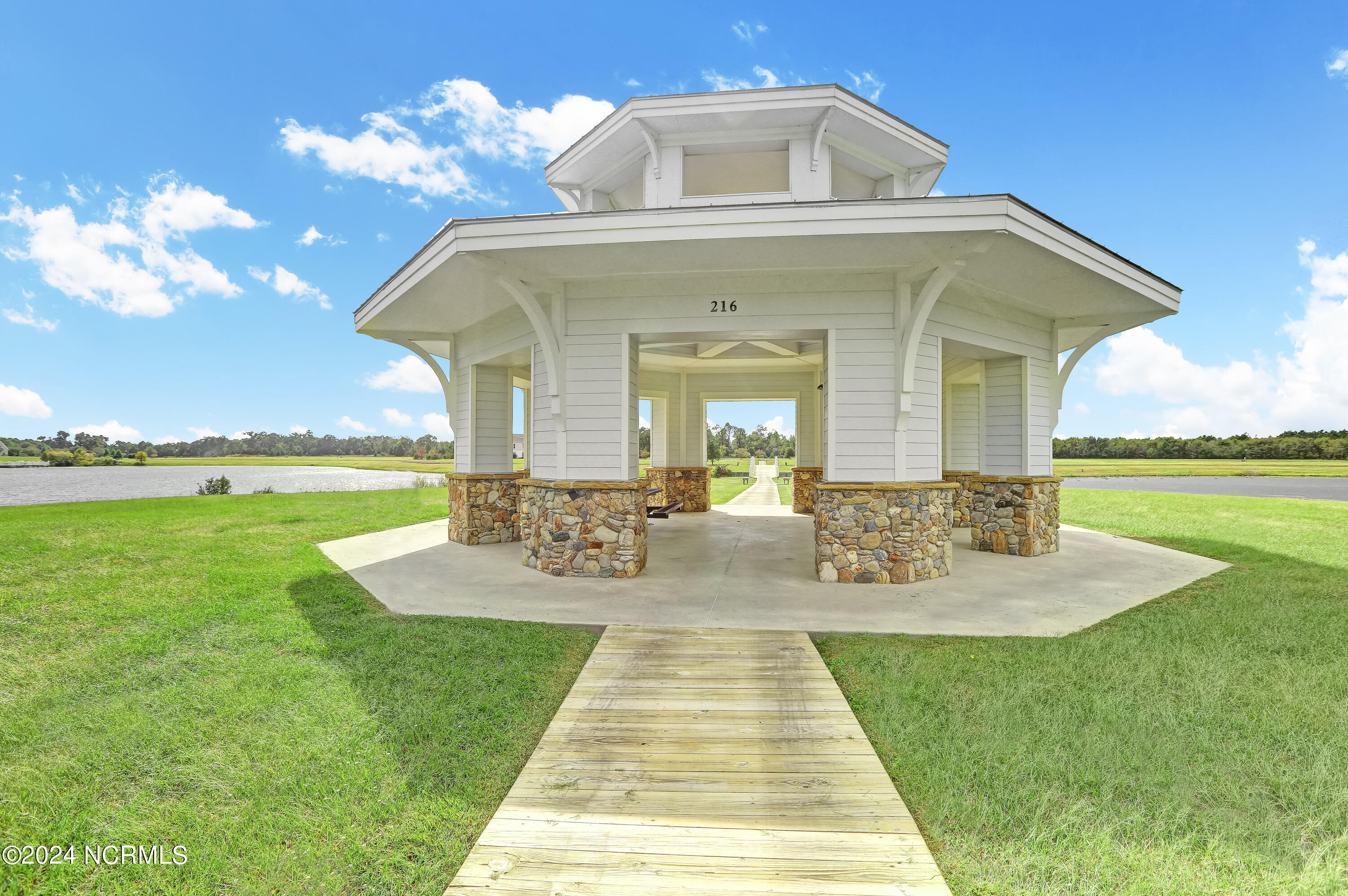 500 White Picket Way Holly Ridge, NC 28445 - Photo 4 of 9 Summerhouse-04