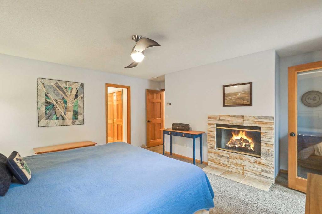 5201 Mayview Road Minnetonka, MN 55345 - Photo 15 of 36 Gallery Image 15