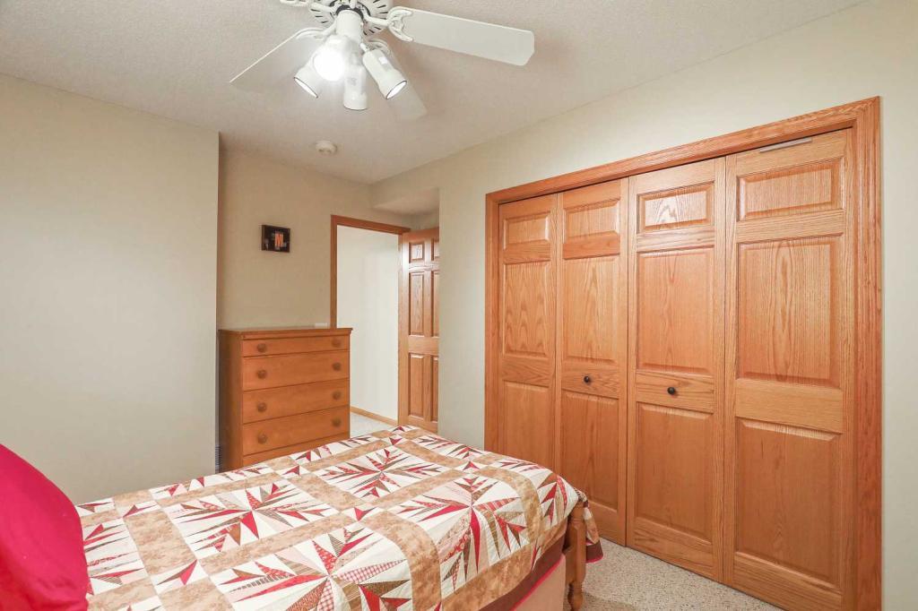 5201 Mayview Road Minnetonka, MN 55345 - Photo 26 of 36 Gallery Image 26