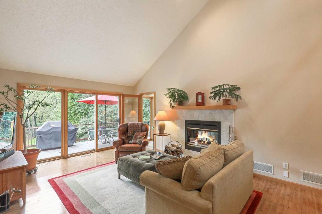 5201 Mayview Road Minnetonka, MN 55345 - Photo 4 of 36 Gallery Image 4