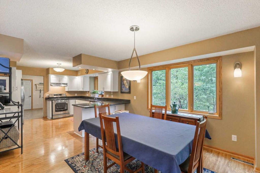 5201 Mayview Road Minnetonka, MN 55345 - Photo 9 of 36 Gallery Image 9