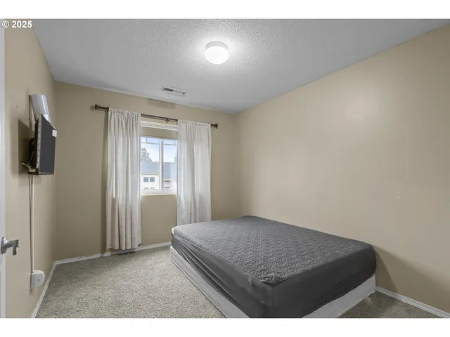 $425,000 | 4515 Samantha Avenue Northeast, Salem, OR 97305