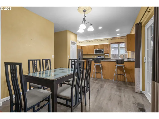 $425,000 | 4515 Samantha Avenue Northeast, Salem, OR 97305