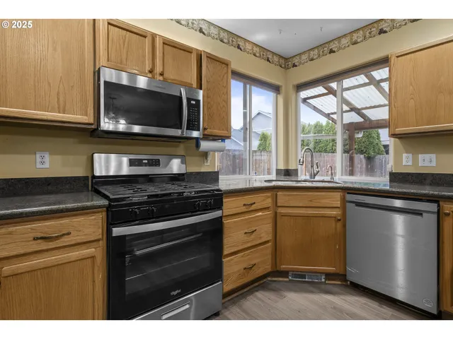 $425,000 | 4515 Samantha Avenue Northeast, Salem, OR 97305