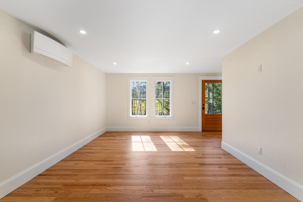 505 Mitchell Road Cape Elizabeth, ME 04107 - Photo 8 of 77 DSC05077