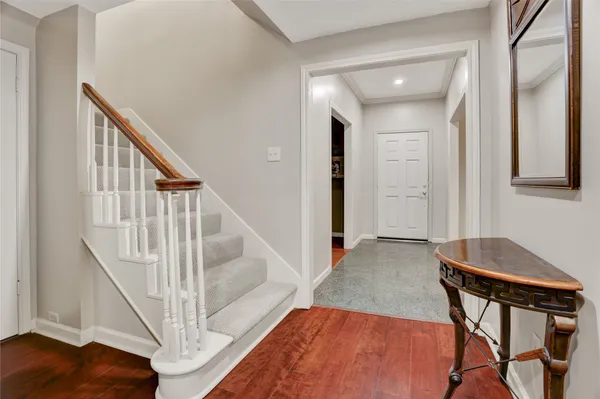 $3,100 | 7514 Olympia Drive, Houston, TX 77063
