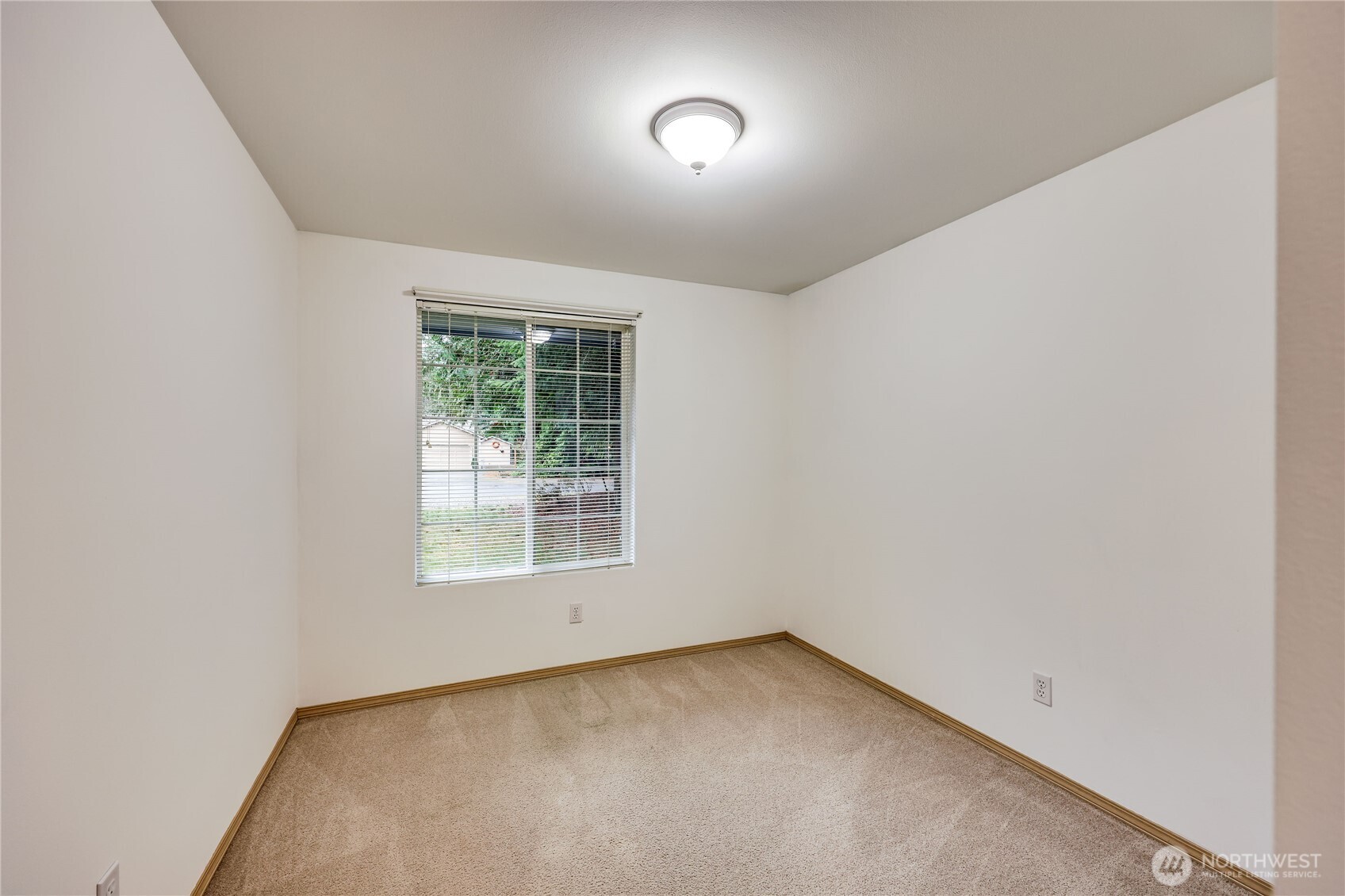 43 Rhody Court Chimacum, WA 98325 - Photo 26 of 37 an empty room with a window