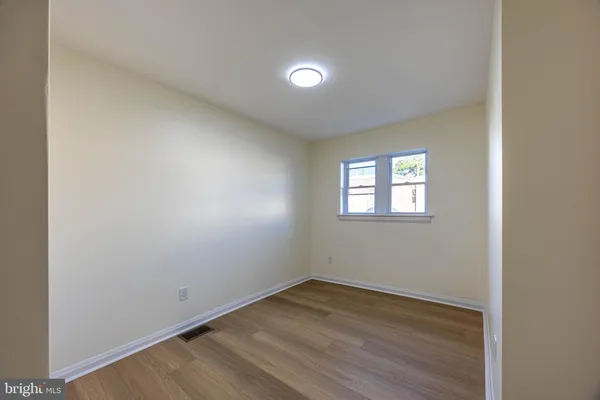 a view of a window in a room
