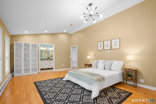$789,000 | 11 High Gate Lane, West Hartford, CT 06107