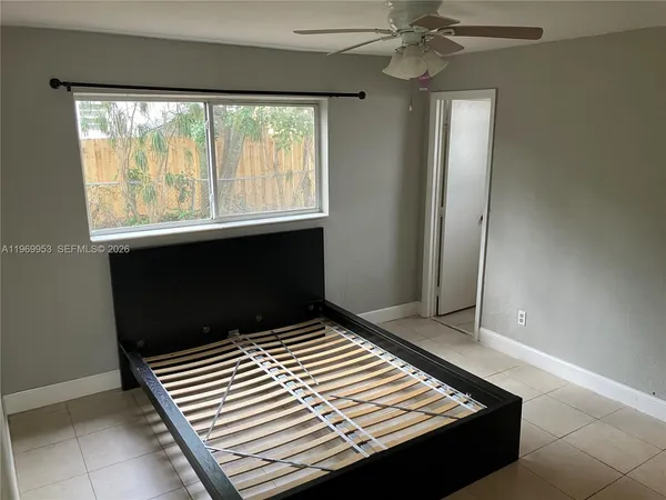 $2,400 | 5730 Southwest 37th Street, Davie, FL 33314