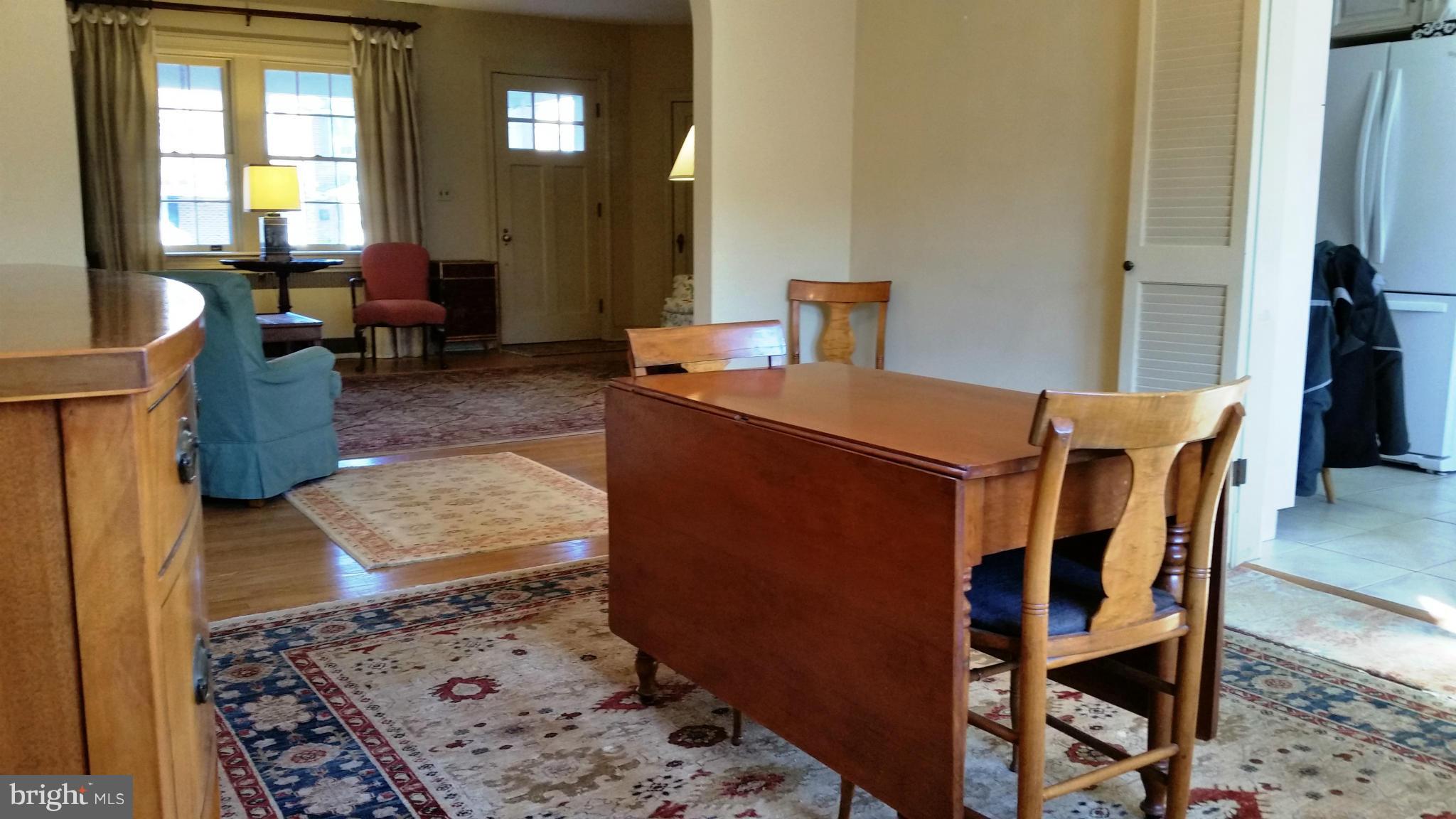 225 Hopkins Road Baltimore, MD 21212 - Photo 6 of 28 a dining room with furniture and window