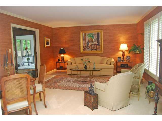 8215 Claridge Road Indianapolis, IN 46260 - Photo 5 of 12 Gallery Image 5